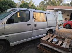 טויוטה הייאס קצר STD אוט' דיזל 2.5 (102 כ''ס) דיזל 2002 למכירה בש