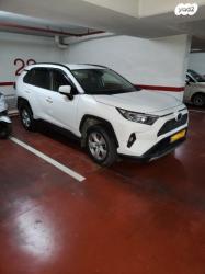 טויוטה RAV4 ארוך 4X4 Experience אוט' 2.0 (175 כ''ס) בנזין 2019 למכירה בת