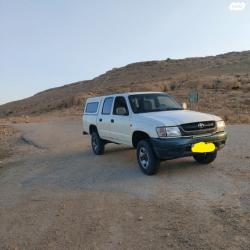 טויוטה היילקס 4X4 4X4 SR דאבל קבינה ידני דיזל 2.5 (102 כ''ס) דיזל