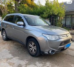 מיצובישי אאוטלנדר Instyle אוט' 7 מק' 2.0 (150 כ"ס) בנזין 2014 למכיר