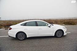 יונדאי סונטה הייבריד Premium הייבריד אוט' 2.0 (192 כ"ס) בנזין 202