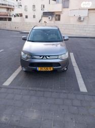 מיצובישי אאוטלנדר Instyle אוט' 7 מק' 2.0 (150 כ"ס) בנזין 2013 למכיר