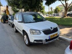 סקודה ייטי / Yeti Ambition אוט' 1.2 (105 כ"ס) בנזין 2015 למכירה בפתח ת