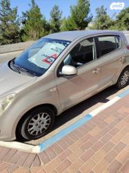 יונדאי i20 Inspire אוט' 1.4 (100 כ"ס) [2009-2015] בנזין 2011 למכירה בנצרת