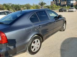 סקודה אוקטביה Ambiente אוט' 1.2 (105 כ''ס) בנזין 2012 למכירה בפרדס 