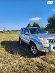 טויוטה לנד קרוזר ארוך 4X4 STD אוט' דיזל 8 מק' 3.0 (166 כ''ס) דיזל 2