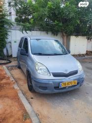 טויוטה יאריס Verso Luna אוט' 1.3 (86 כ"ס) בנזין 2006 למכירה בפתח תק