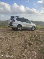 טויוטה לנד קרוזר ארוך 4X4 Luxury אוט' 8 מק' 4.0 (250 כ''ס) בנזין 2006 