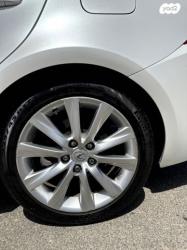 לקסוס IS300h Premium הייבריד אוט' 2.5 (181 כ"ס) בנזין 2015 למכירה באש