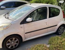 פיג'ו 107 Trendy אוט' 1.0 (70 כ''ס) בנזין 2012 למכירה בחיפה