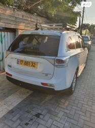 מיצובישי אאוטלנדר Instyle אוט' 7 מק' 2.0 (150 כ"ס) בנזין 2014 למכיר
