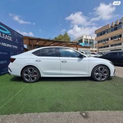 סקודה אוקטביה RS RS אוט' 2.0 (245 כ"ס) בנזין 2022 למכירה בכפר סבא