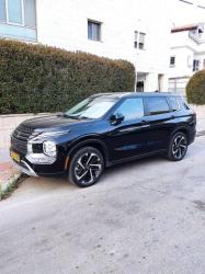 מיצובישי אאוטלנדר Instyle אוט' 7 מק' 2.5 (181 כ"ס) בנזין 2023 למכיר