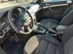 סקודה אוקטביה Ambiente אוט' 1.2 (105 כ''ס) בנזין 2012 למכירה בפרדס 