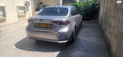 טויוטה קורולה הייבריד Sun סדאן אוט' 1.8 (98 כ''ס) בנזין 2020 למכ