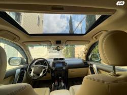 טויוטה לנד קרוזר ארוך 4X4 Luxury אוט' דיזל 7 מק' 2.8 (177 כ"ס) דיזל