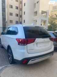 מיצובישי אאוטלנדר Instyle אוט' 7 מק' 2.0 (150 כ"ס) בנזין 2019 למכיר