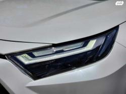 טויוטה RAV4 הייבריד E-motion Sky הייבריד אוט' 2.5 (178 כ''ס) בנזין 202