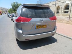 טויוטה סיינה XLE אוט' 8 מק' 3.5 (266 כ"ס) בנזין 2012 למכירה בביתר 