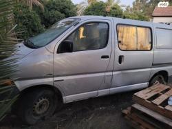 טויוטה הייאס קצר STD אוט' דיזל 2.5 (102 כ''ס) דיזל 2002 למכירה בש