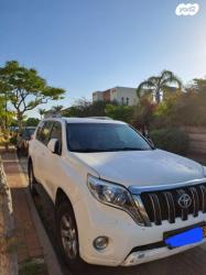 טויוטה לנד קרוזר ארוך 4X4 Luxury אוט' דיזל 7 מק' 2.8 (177 כ"ס) דיזל