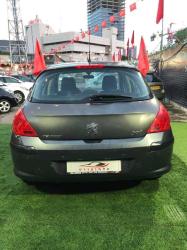 פיג'ו 308 Comfort Plus אוט' 1.6 (120 כ"ס) בנזין 2010 למכירה בפתח תקווה