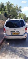 ניסאן פאת'פיינדר 4X4 LE אוט' דיזל 7 מק' 2.5 (171 כ''ס) דיזל 2009 למכ