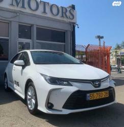 טויוטה קורולה Comfort סדאן אוט' 1.8 (98 כ''ס) בנזין 2022 למכירה בת