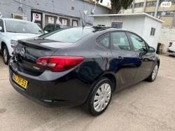 אופל אסטרה Berlina Enjoy סדאן אוט' 1.4 (140 כ"ס) בנזין 2014 למכירה בח