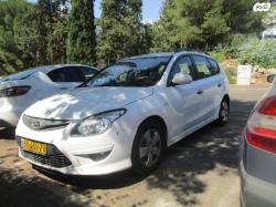 יונדאי i30CW Inspire סטיישן אוט' 1.6 (126 כ''ס) בנזין 2011 למכירה בכר