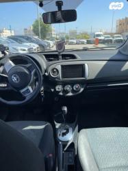 טויוטה יאריס Style אוט' 1.3 (99 כ"ס) בנזין 2012 למכירה בקרית אתא