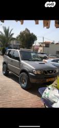 ניסאן טראנו קצר 4X4 SR ידני 2.4 (118 כ''ס) בנזין 2001 למכירה בכפר 