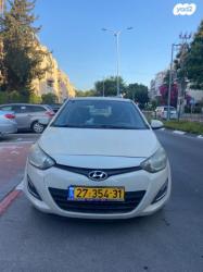 יונדאי i20 Insight ידני 1.2 (85 כ"ס) בנזין 2014 למכירה ברחובות