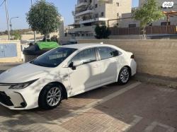 טויוטה קורולה הייבריד Sun סדאן אוט' 1.8 (98 כ''ס) בנזין 2019 למכ