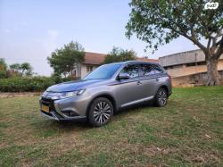 מיצובישי אאוטלנדר Instyle אוט' 7 מק' 2.0 (150 כ"ס) בנזין 2021 למכיר