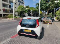 טויוטה אייגו (AYGO) X-Play אוט' 1.0 (72 כ''ס) בנזין 2018 למכירה ברמת 