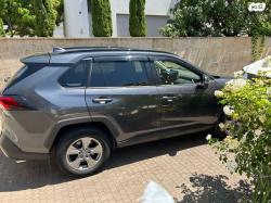 טויוטה RAV4 ארוך 4X4 Experience אוט' 2.0 (175 כ''ס) בנזין 2022 למכירה בק