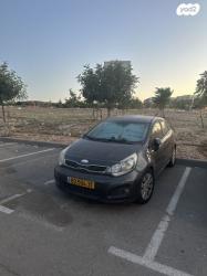 קיה ריו LX הצ'בק אוט' 1.4 (109 כ''ס) בנזין 2014 למכירה במודיעין מ