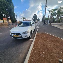 מיצובישי אאוטלנדר Instyle אוט' 5 מק' 2.0 (147 כ"ס) בנזין 2010 למכיר