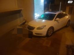 אופל אינסיגניה Edition הצ'בק אוט' 2.0 (220 כ''ס) בנזין 2013 למכירה 