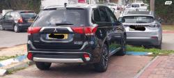 מיצובישי אאוטלנדר PHEV 4X4 Supreme הייבריד אוט' 5 מק' 2.0 (121 כ"ס) ה