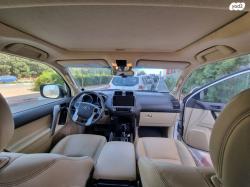 טויוטה לנד קרוזר ארוך 4X4 Luxury אוט' דיזל 7 מק' 2.8 (177 כ"ס) דיזל