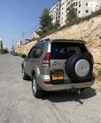 טויוטה לנד קרוזר קצר 4X4 Premium אוט' דיזל 3.0 (173 כ''ס) דיזל 2006 ל