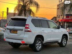טויוטה לנד קרוזר ארוך 4X4 Luxury אוט' דיזל 7 מק' 2.8 (177 כ"ס) דיזל