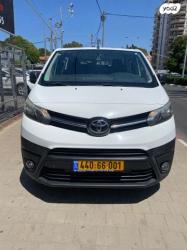 טויוטה פרואייס אוט' דיזל 8 מק' 4 דל' 2.0 (177 כ''ס) דיזל 2018 למכי