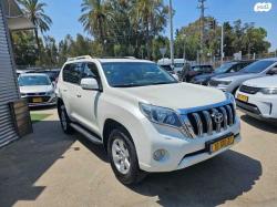 טויוטה לנד קרוזר ארוך 4X4 Luxury אוט' דיזל 7 מק' 2.8 (177 כ"ס) דיזל