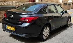 אופל אסטרה Berlina Enjoy סדאן אוט' 1.4 (140 כ"ס) בנזין 2013 למכירה בי