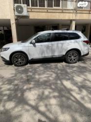 מיצובישי אאוטלנדר 4X4 Elite אוט' 7 מק' 2.0 (150 כ"ס) [2015 ואילך] בנז