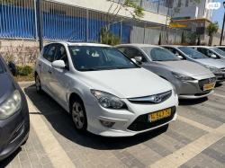 יונדאי i30 Inspire אוט' 1.6 (126 כ''ס) בנזין 2010 למכירה בראשון לציו