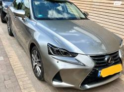 לקסוס IS300h Premium הייבריד אוט' 2.5 (181 כ"ס) בנזין 2018 למכירה בפת